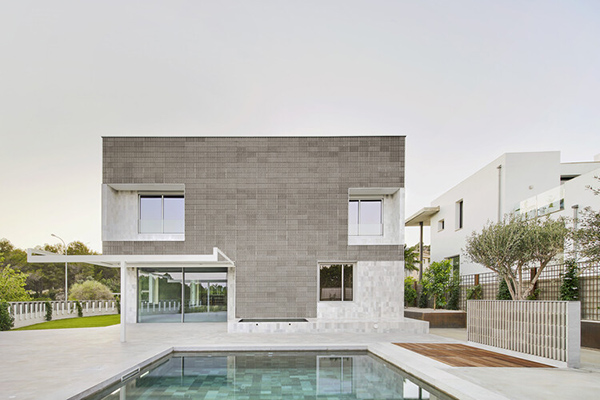 Son Puig横梁住宅 / RipollTizon Estudio de Arquitectura